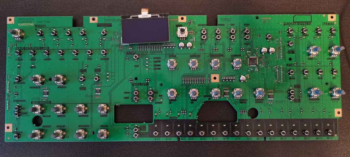 Faber_Voxgen's tweet photo. 至于这么节约吗？😅
As for being so frugal?
#Korg #Wavestate #Circuitboard #Fix #Synthesizer https://t.co/iegmLpZCmE