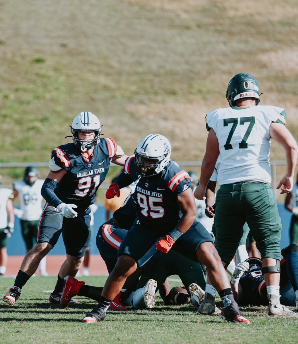 I’m Officially in the transfer portal with 3x2 eligibility!! 5’10 270 DT/NG!! Thank you to Harding University!! All Glory To Gods plan🙏🏾🙏🏾 Recruitment 1000% Open!!