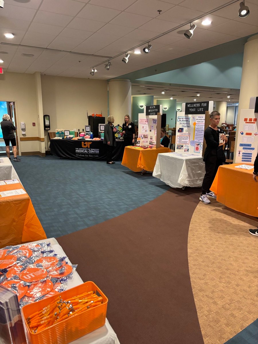 UTFCU's tweet photo. Our UTFCU Hospital Branch joined the UT Medical Center Wellness Fair to support mental, physical and financial health! π§‘
Proud to be part of an event focused on empowering staff with resources for total well-being. #UTFCU #WellnessFair #WeCU https://t.co/NzRXU0Ts66