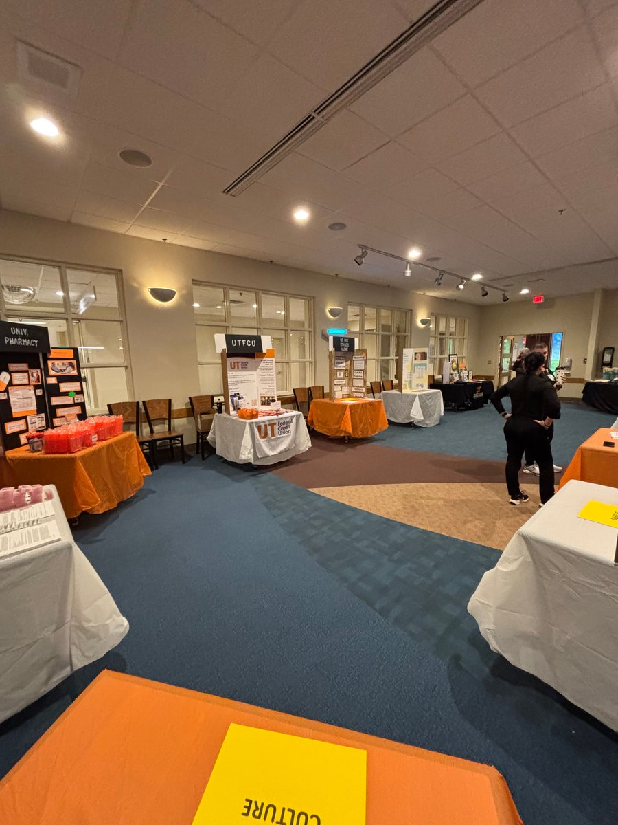 UTFCU's tweet photo. Our UTFCU Hospital Branch joined the UT Medical Center Wellness Fair to support mental, physical and financial health! π§‘
Proud to be part of an event focused on empowering staff with resources for total well-being. #UTFCU #WellnessFair #WeCU https://t.co/NzRXU0Ts66