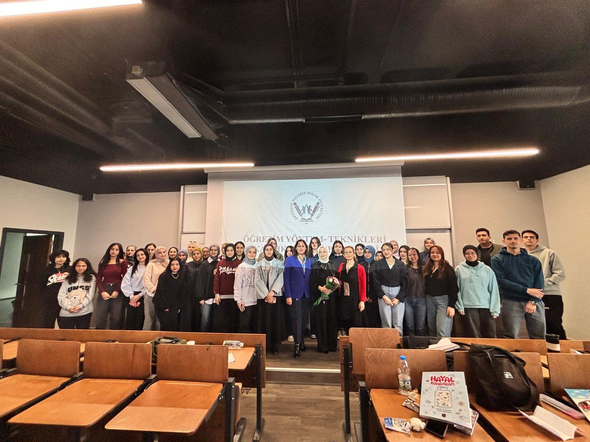 imemtemelegitim's tweet photo. Üniversite Okulumda Okulum Üniversitede Projemiz kapsamında öğretmenlerimiz deneyimleriyle üniversitede. 
@tcmeb @Yusuf__Tekin @farukyelkenci @mebtegm @ebubekirsavasci @istanbulilmem @MucahitYentur https://t.co/fG1ouvrGxg