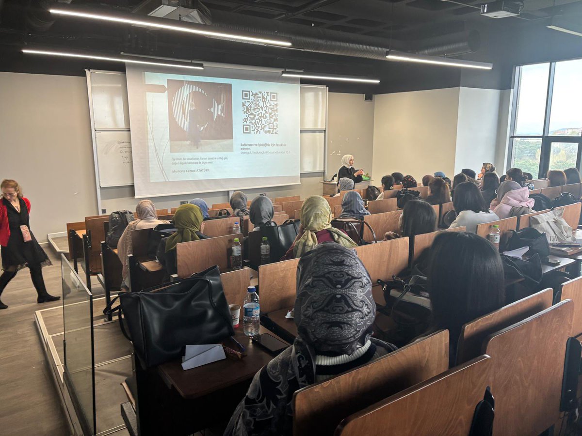 imemtemelegitim's tweet photo. Üniversite Okulumda Okulum Üniversitede Projemiz kapsamında öğretmenlerimiz deneyimleriyle üniversitede. 
@tcmeb @Yusuf__Tekin @farukyelkenci @mebtegm @ebubekirsavasci @istanbulilmem @MucahitYentur https://t.co/fG1ouvrGxg