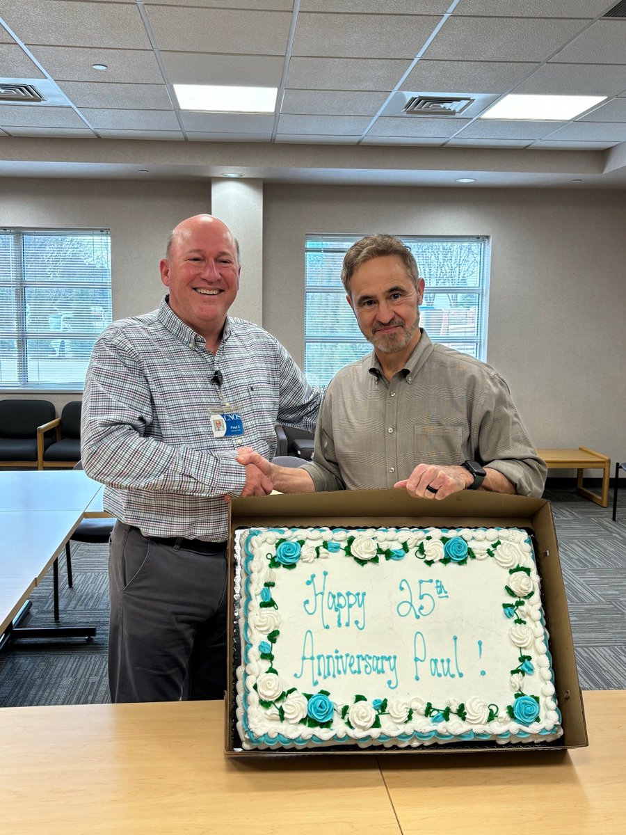 CNOSPC's tweet image. 🌟25th Anniversary🌟 

Please join us in congratulating Paul Coggins, Vascular Technologist at CNOS, on celebrating his 25th anniversary!

Paul, thank you for all the hard work and dedication you have provided to CNOS and Siouxland over the last 25 years! 👏