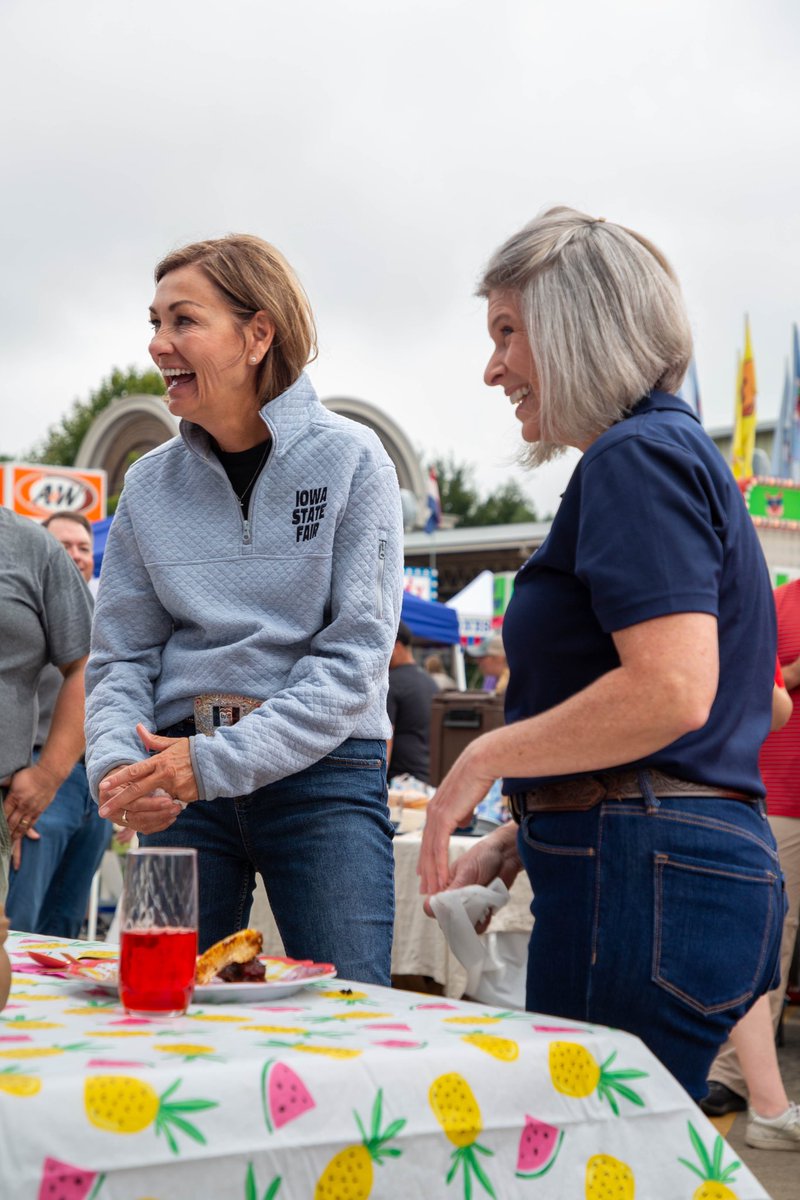 Joni Ernst tweet media