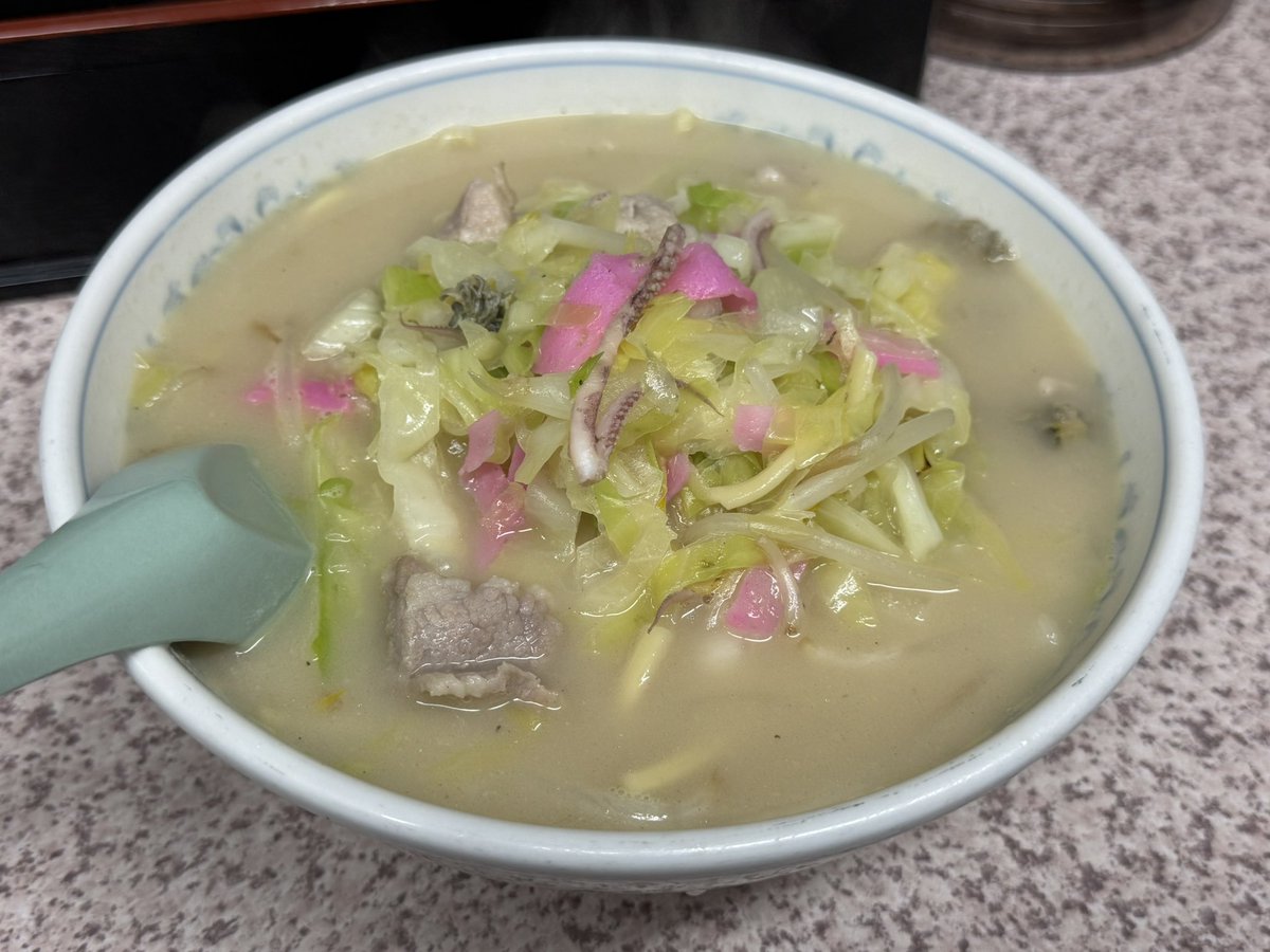 NBk52m's tweet photo. 中華大八
臨時休業してたけど今日から再開
ちゃんぽん、皿うどん、チャーハン
#旅行　#長崎 https://t.co/yEWlG8JhXM