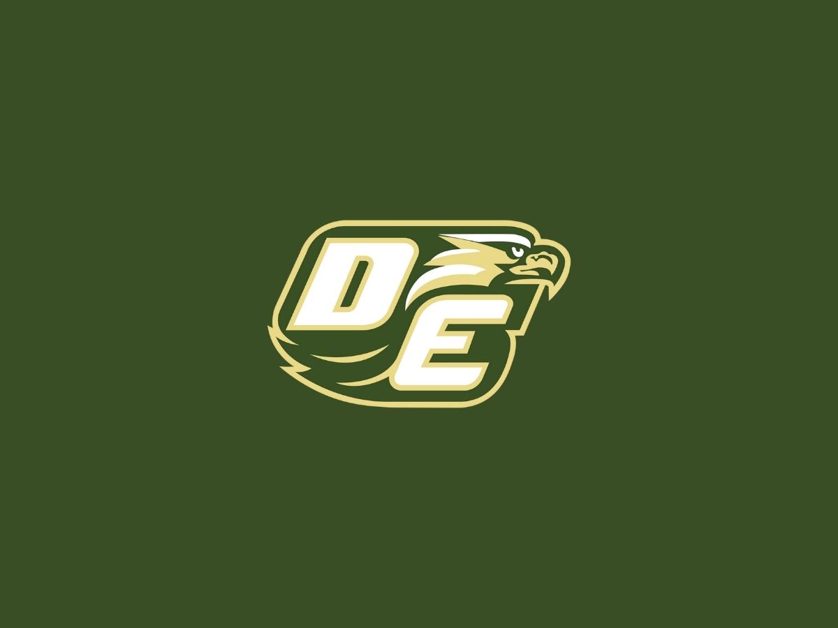 DMNGregRiddle's tweet photo. Star DB Markel Ford transfers from Mesquite Horn to 3-time state champ DeSoto.
Ford, who decommitted from Texas A&amp;M last month, is rated the 40th-best safety in the nation.

Read: https://t.co/u1GQAz46SO

#txhsfb @SportsDayHS @MarkelFord8 @dctf @247Sports @Rivals @HornJagsRecruit https://t.co/WE4h4ZPlAK