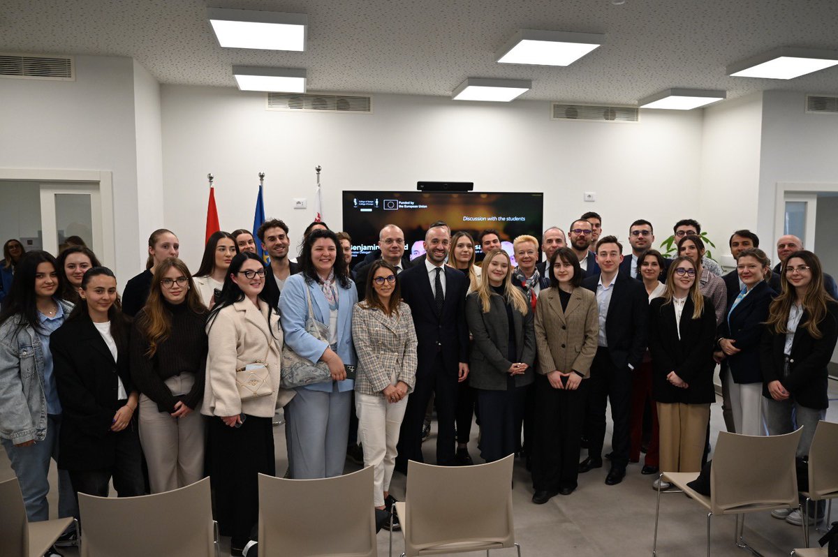 Ambassadrice Catherine Suard (@catherinesuard) on Twitter photo 1/2 Heureuse d’avoir accueilli en🇦🇱<a href="/benjaminhaddad/">Benjamin Haddad</a> ministre délégué 🇫🇷 chargé de l’Europe 🇪🇺
2 jours d’entretiens &échanges illustrant les multiples dimensions de 🇫🇷🤝🇦🇱 <a href="/AlbanianDiplo/">Albanian MEFA 🇦🇱</a> <a href="/explora_art/">Art Explora</a> <a href="/kryeministriaal/">Kryeministria</a> <a href="/collegeofeurope/">College of Europe</a> #Tirana <a href="/IgliHasani/">Igli Hasani</a> <a href="/ediramaal/">Edi Rama</a> 1/2 Heureuse d’avoir accueilli en🇦🇱<a href="/benjaminhaddad/">Benjamin Haddad</a> ministre délégué 🇫🇷 chargé de l’Europe 🇪🇺
2 jours d’entretiens &échanges illustrant les multiples dimensions de 🇫🇷🤝🇦🇱 <a href="/AlbanianDiplo/">Albanian MEFA 🇦🇱</a> <a href="/explora_art/">Art Explora</a> <a href="/kryeministriaal/">Kryeministria</a> <a href="/collegeofeurope/">College of Europe</a> #Tirana <a href="/IgliHasani/">Igli Hasani</a> <a href="/ediramaal/">Edi Rama</a>