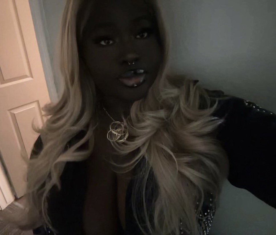 taiwo2turnt's tweet photo. 🧚🏿‍♀️🧚🏿‍♀️ https://t.co/2nelJx9yKH
