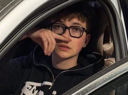 MrGownoo's tweet photo. Elo mordeczki czy wam również zdaża się wsadzać palec do dupy i wąchać go? https://t.co/RgwIht6MRl