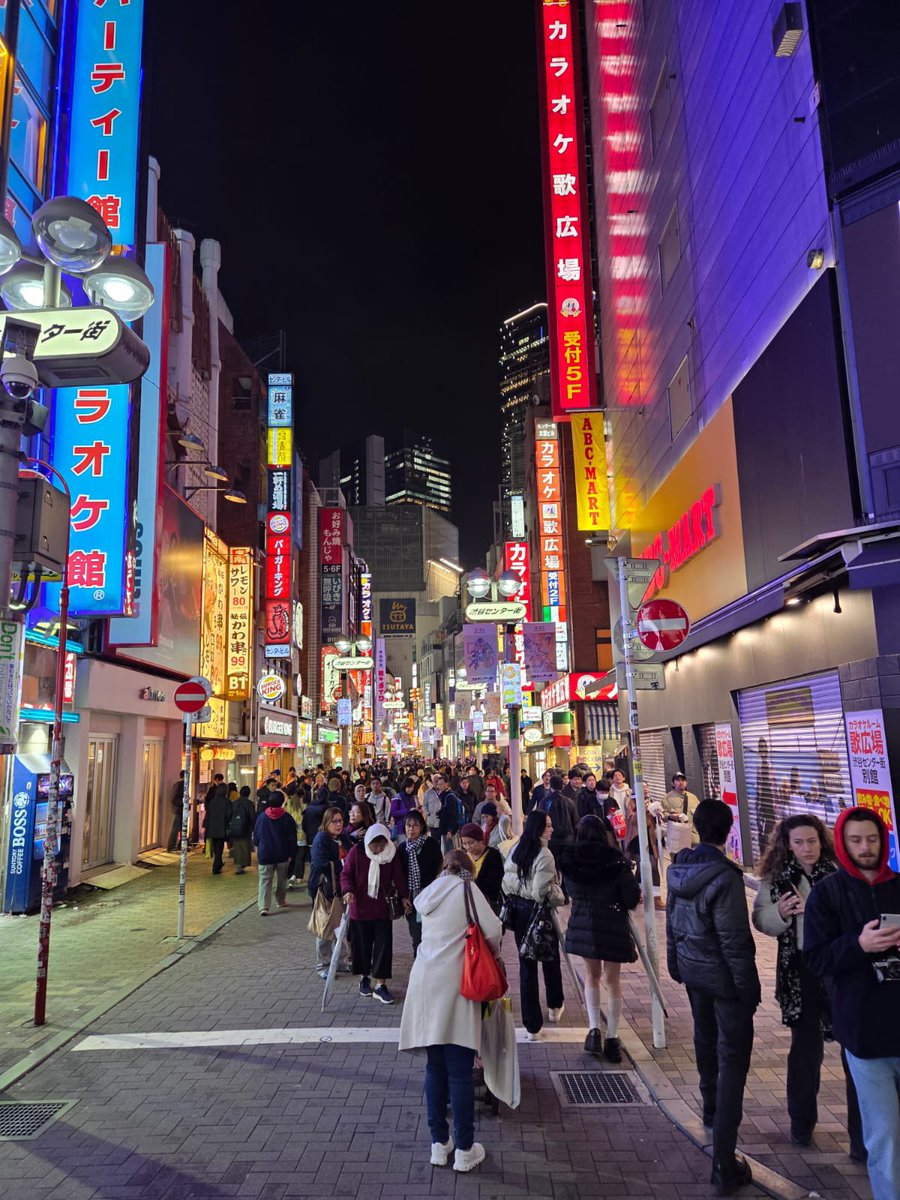 That3li's tweet photo. Till next time Japan ♥️ https://t.co/gLlrxBJQh2