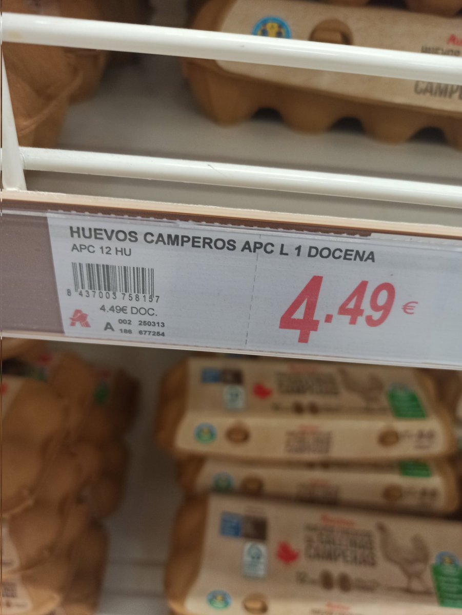 ZwartApps's tweet photo. @alcampo sube el precio de una docena de huevos 1.13 euros en un día! Cambiando de un productor local a otro más lejano. Están regalando huevos a #Trump? https://t.co/Fol9HFXbHP