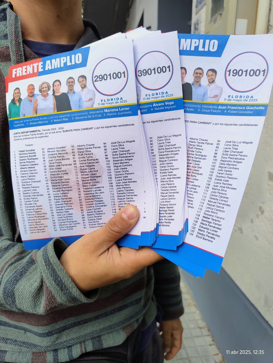 lista901001's tweet photo. En el día de hoy presentamos nuestras listas en la oficina de la Corte Electoral. 
 
En mayo, la esperanza del cambio es con la 901001.

🔴1901001 - Juan Giachetto
🔵2901001 - Mariana Lorier 
⚪️3901001 - Álvaro Vega. https://t.co/IAkmmtVra4