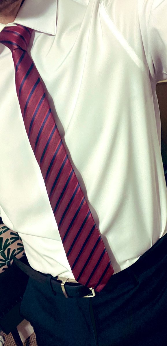 suit_fetish24's tweet photo. Happy Friday #suit #suitandtie https://t.co/OuSp3GAO71
