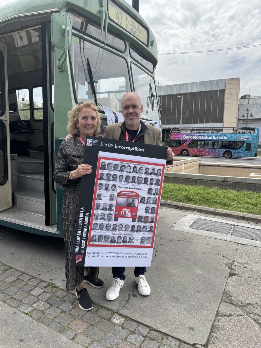 Hace 43 años en las candidaturas de CCOO en las que iba Manolo Vital, el del 47, solo había una mujer: Merce Claramunt Bielsa.

Hoy la he conocido y me ha hecho mucha ilusión poder estar delante de uno de aquellos autobuses junto a ella.
