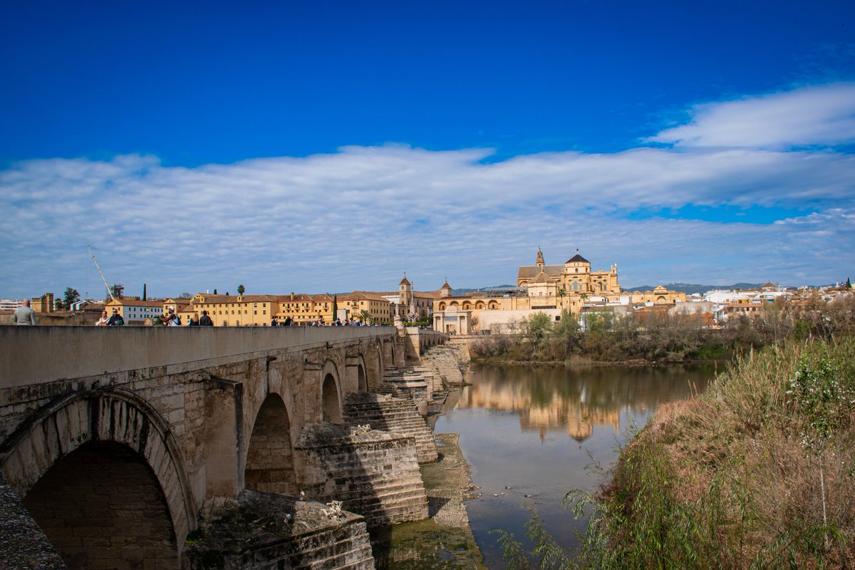 mediacitymod's tweet image. The Roman Bridge of Córdoba spans the Guadalquivir River, Andalusia.

postcardsfromamancunian.blogspot.com/2025/04/here-c…

#Seville #Spain #Andalucía #Travel #blog #photography #travelblogger #Cadiz #Cordoba