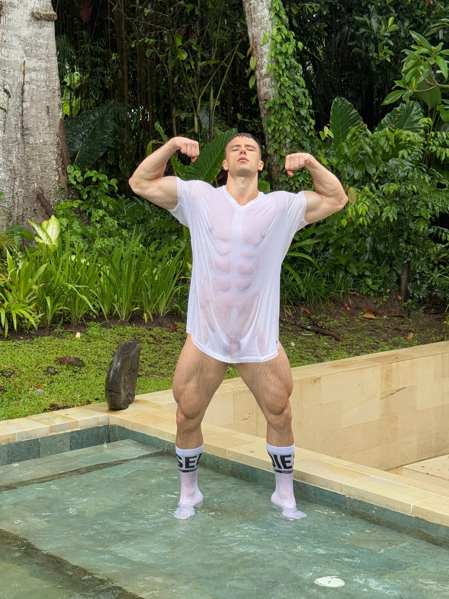 Does anyone read my captions? If you do, are you subscribed to my OF? If not, why not? Just curious 🙂

onlyfans.com/grom_burja_vip…