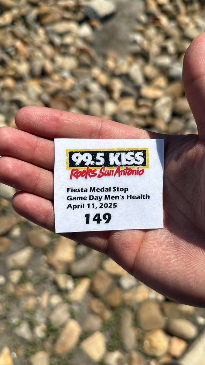 OSanchez97's tweet photo. @BMS_Billy @BMS_Derek if it was squid games Iβd be locked in π€πΎπ #FartDay https://t.co/I7FNcHJkYq