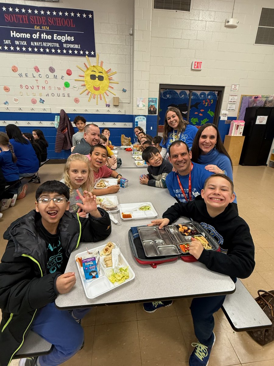 DavidJHuber's tweet photo. It's Friday before spring break and we are over 95% of our kids here...  Thanks families for spending time with us for recess and lunch!  We appreciate you!  #SSSct @BristolAllHeart @attendanceworks https://t.co/rOgiIb7RD8
