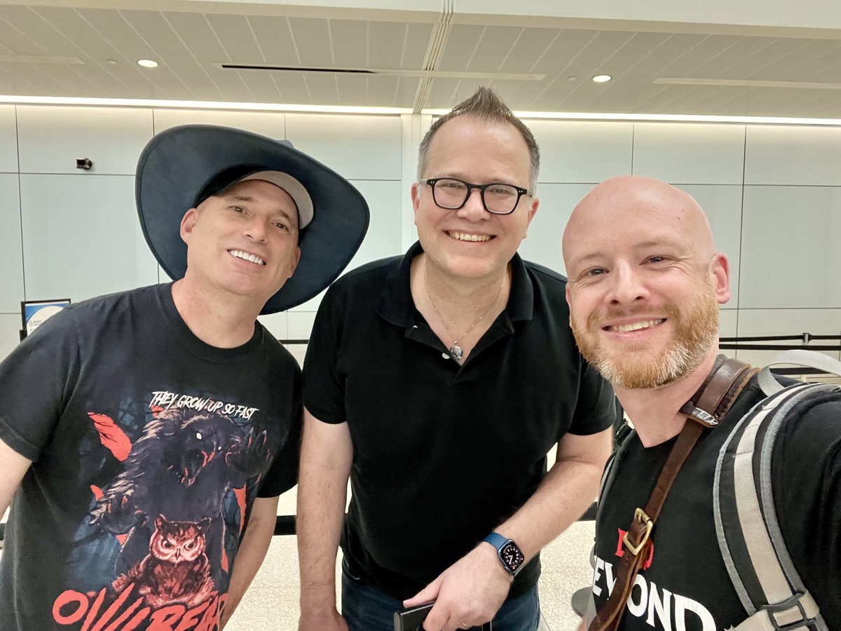 jase_n's tweet photo. I had the pleasure of bumping into both @JeremyECrawford and @ChrisPerkinsDnD at Gen Con last year. Both are consummate gentlemen. I greatly credit Jeremy's eloquence on the subject for fueling my interest in the game. It's the end of an era. Best of luck to both of you! https://t.co/9LNHE3vFE1