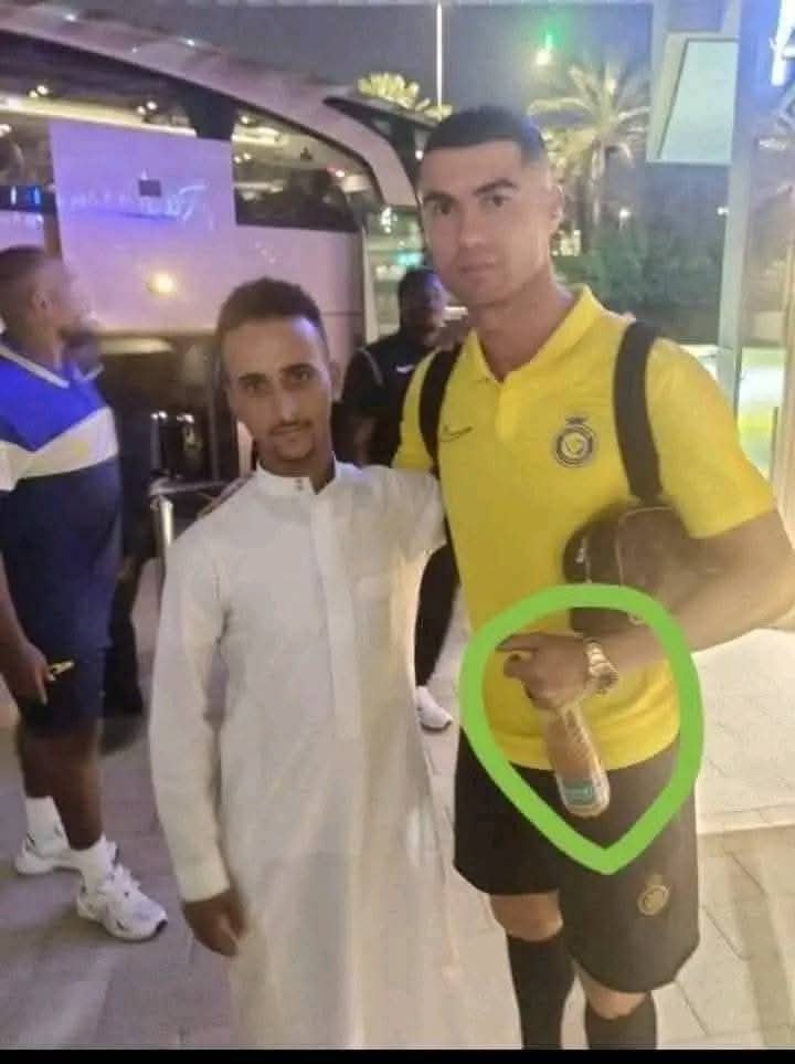 مغترب ردفاني يهدي رونالدو فراصيص 😂