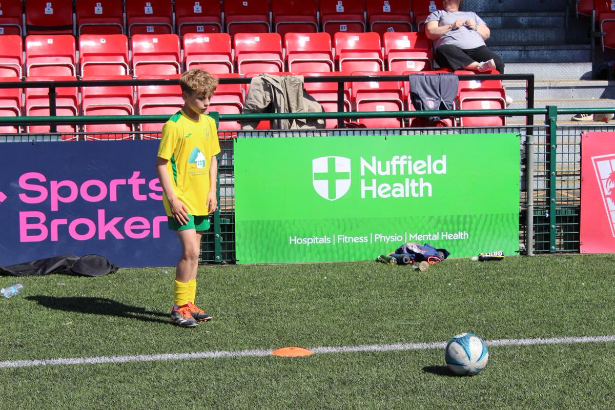 Dorking Wanderers Academy tweet media