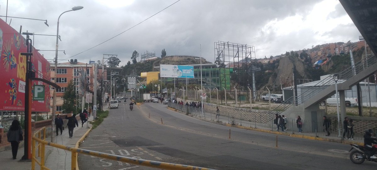 <a href="/LaTrafico/">Trafico en La Paz</a> curva de olgin despejado