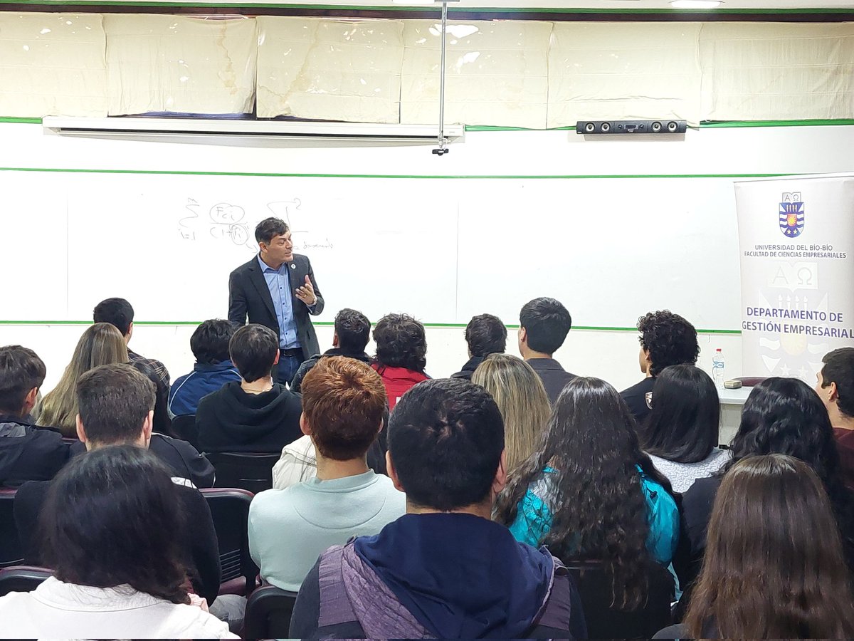Deptogestion's tweet photo. [En desarrollo] Charla "Aranceles: Trump y los Impactos Económicos en un Mundo Globalizado" a cargo del Dr. Franco Parisi @faceubb @ubbchile https://t.co/7ezZVUpkcU