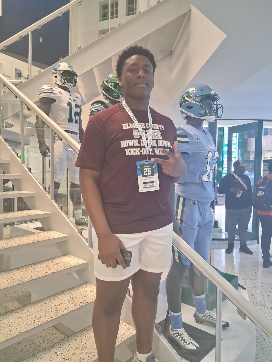 BigBray59's tweet image. I’m extremely blessed to receive my first offer from the University of Tulane‼️Thanks to coach Mckissack and @coachcwell4 #AGTG @ElCoHighAthlete @echs_football @Jeff_XOS @Scout_ScottC @GreenWaveFB