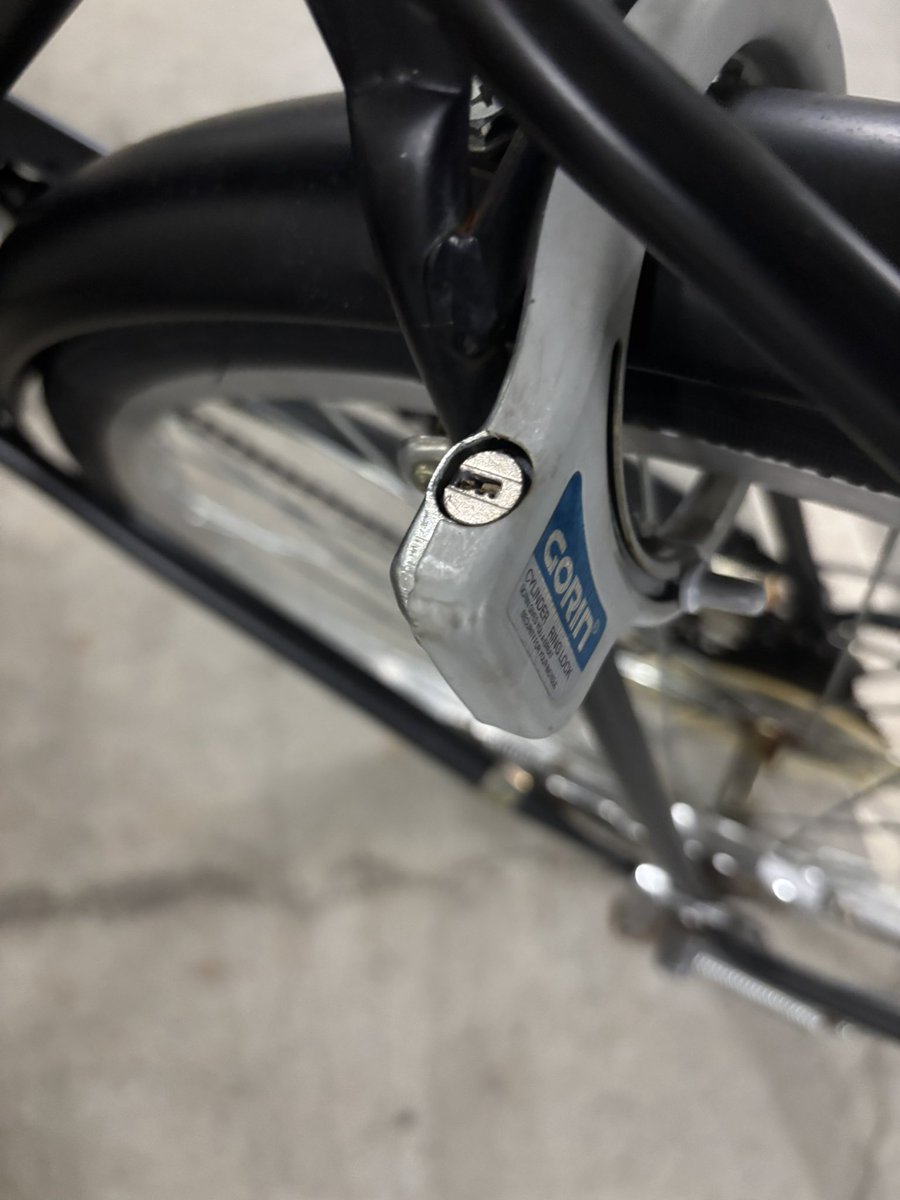 kakunitoon's tweet image. これ本当にどうしたらいいの？
誰か答えを教えて