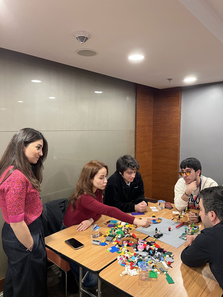 Türkiye Bilişim Vakfı (@trbilisimvakfi) on Twitter photo 🎉 Geleceği Birlikte Şekillendiriyoruz: Gaziantep’te Yapay Zeka Eğitimindeydik! 🌟
Türkiye Bilişim Vakfı olarak, Google.org desteğiyle hayata geçirdiğimiz Ücretsiz Yapay Zeka Eğitimi Programımızın ikinci durağını Gaziantep’te gerçekleştirdik! 🚀
<a href="/fordotosan/">Ford Otosan</a> 🎉 Geleceği Birlikte Şekillendiriyoruz: Gaziantep’te Yapay Zeka Eğitimindeydik! 🌟
Türkiye Bilişim Vakfı olarak, Google.org desteğiyle hayata geçirdiğimiz Ücretsiz Yapay Zeka Eğitimi Programımızın ikinci durağını Gaziantep’te gerçekleştirdik! 🚀
<a href="/fordotosan/">Ford Otosan</a>
