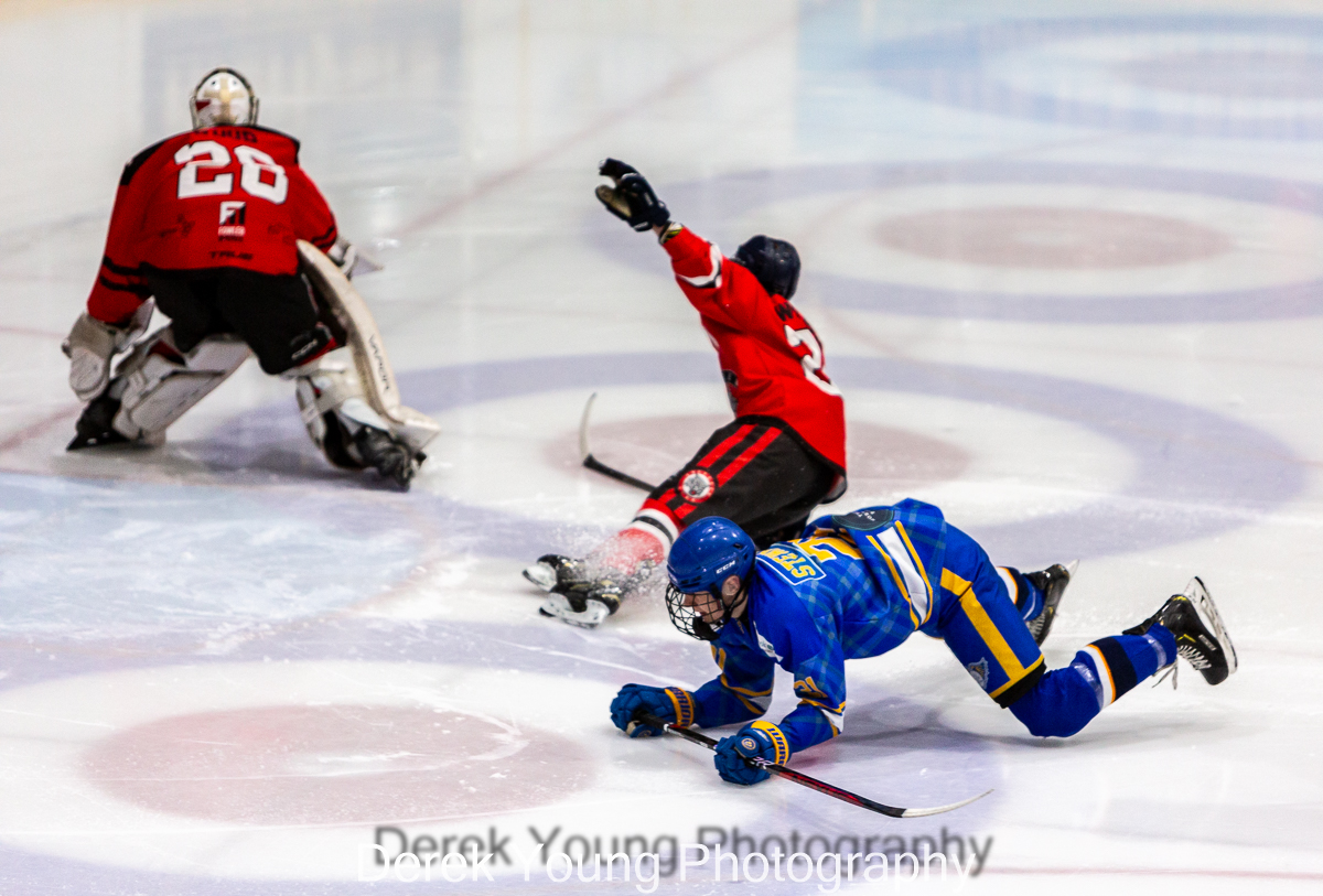 WEEKEND FIXTURES:

Saturday, 12th April

Fide Falcons vs Aberdeen Lynx U19 – Scottish Cup semi-final – 4.00 pm

Sunday, 13th April

North Ayrshire Wild vs Kirkcaldy Kestrels – SNL play-offs – 6.00 pm

#SNLHockey