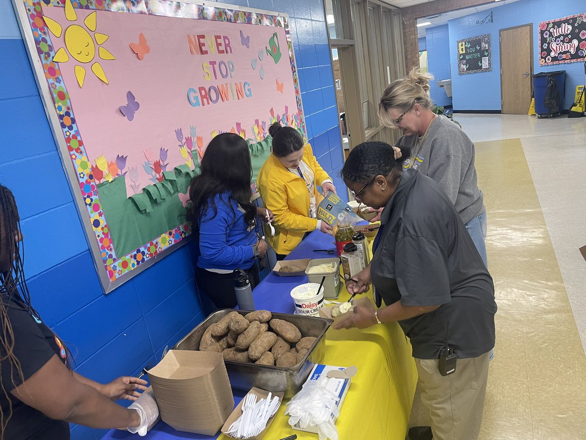Milam teachers enjoyed a potato bar. Thank you Dr. Harbin and PTO! #TPSD