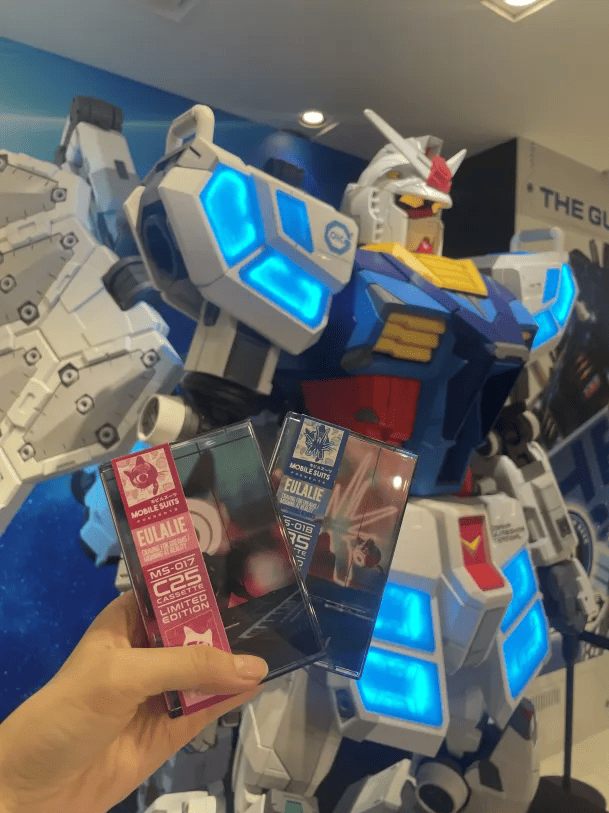 Mobile Suits label tweet media