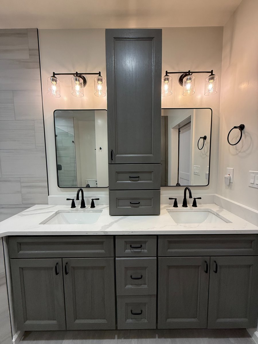 VKB_KitchenBath's tweet photo. Say goodbye to bathroom traffic jams! 🚿 A spacious double vanity is the ultimate upgrade for shared spaces—extra counter space, smart storage &amp; sleek style all in one.

Want to boost both function and beauty in your bath? Contact VKB Kitchen and Bath today!

#VKBKitchenAndBath https://t.co/kZ8ScOVow9