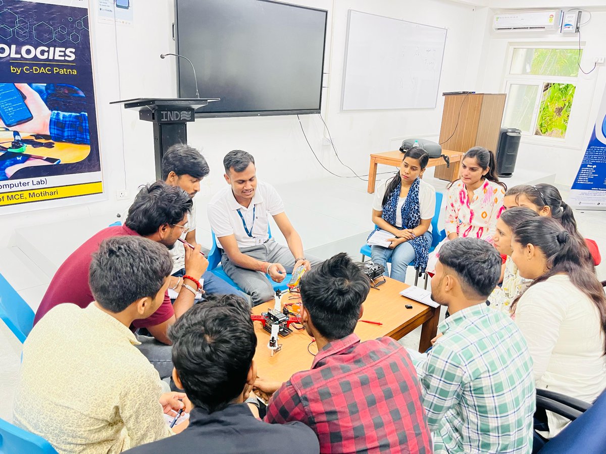 ecellmotihari's tweet photo. 🛠️ Day 4 done ✅ | Drone Assembly in Action!
Students at @mce_motihari got hands-on with frame building, motor setup, wiring &amp; flight controller integration — guided by experts from @CDACIndia.
 Drone &amp; Allied Tech Bootcamp | Apr 7–12
#DroneTech #Day4 #DroneAssembly #CDACPatna https://t.co/VqaMwzHjdH