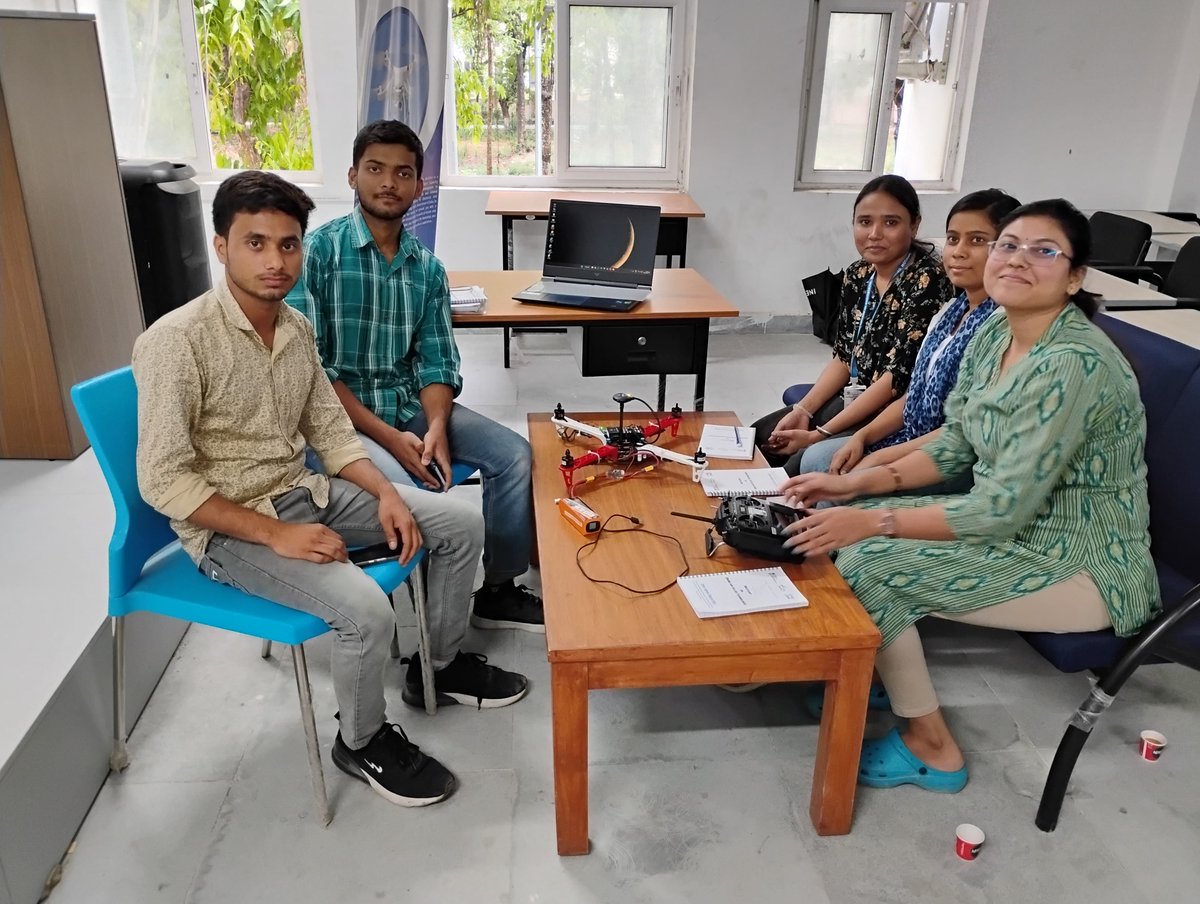 ecellmotihari's tweet photo. 🛠️ Day 4 done ✅ | Drone Assembly in Action!
Students at @mce_motihari got hands-on with frame building, motor setup, wiring &amp; flight controller integration — guided by experts from @CDACIndia.
 Drone &amp; Allied Tech Bootcamp | Apr 7–12
#DroneTech #Day4 #DroneAssembly #CDACPatna https://t.co/VqaMwzHjdH