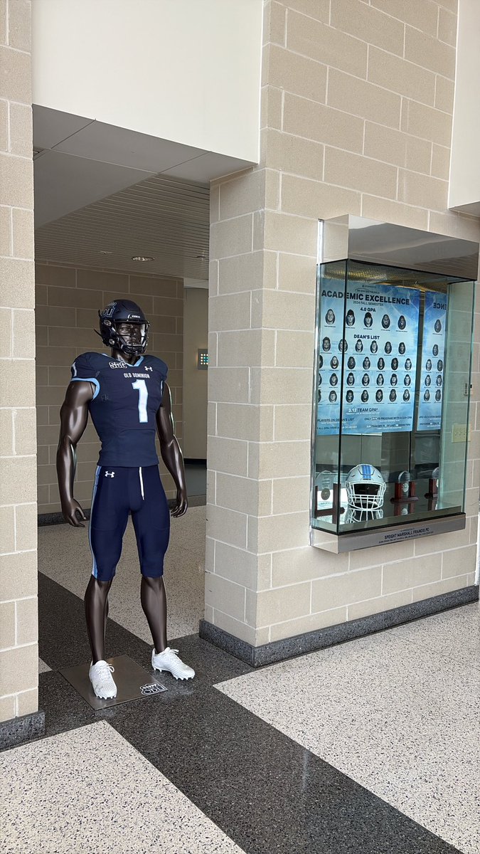 brycesheltonn's tweet photo. Had an amazing time at Old Dominion University! Thank you for the great hospitality! 

@CoachVic_ https://t.co/22ondYbShs