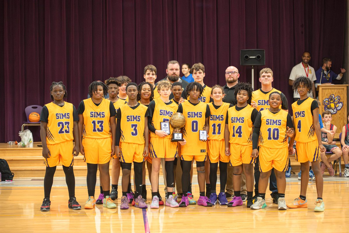 CoachBennettUC's tweet photo. What an incredible group of young men that @KBennett_5 and I had the privilege to coach this season. It was an unbelievable ride and we are very excited about the future of @yellowjacketba2 with these guys coming up. 🐅🏀🐝

2025 Foothills Conference Champions!

#TogetherWeAttack https://t.co/wbd45mMJFh