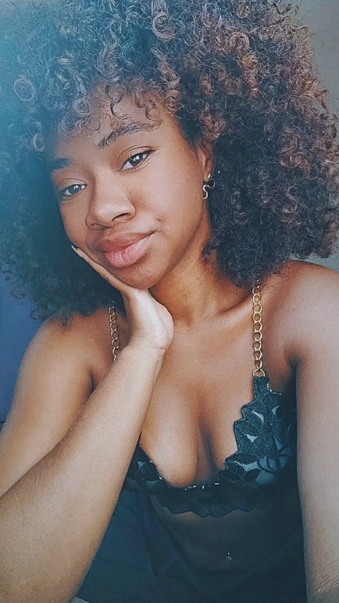 Rainha das desculpas ♒🌻 tweet media