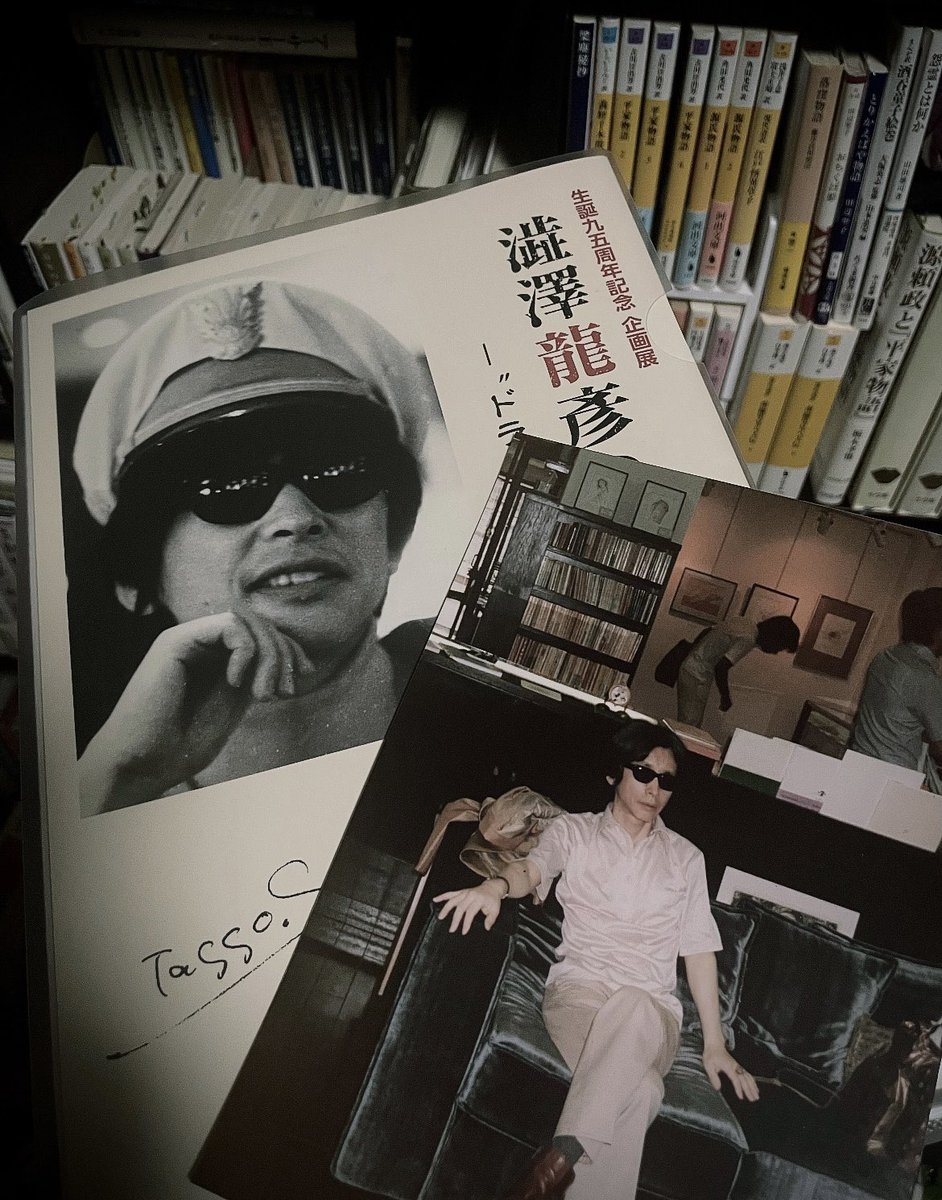 zen_cornbutter's tweet photo. 好きな作家紹介(澁澤龍彥)
こんなにも偏愛する作家は、我が人生において後にも先にもあなた以外いません。私の嗜好、性癖、思考、価値観のすべては澁澤龍彥のドラコニアに収斂されます。神様です https://t.co/9VVmckRZ5B