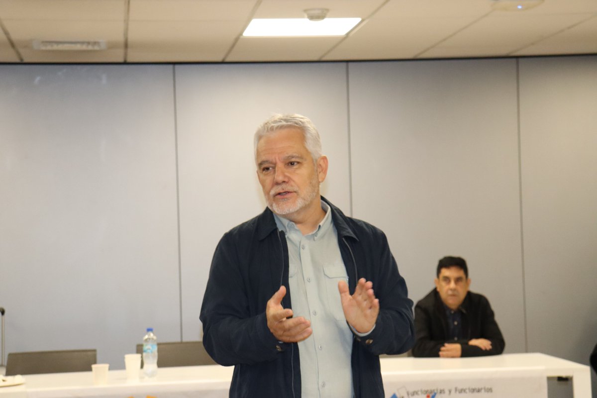 anefchile's tweet photo. 🧐Esta mañana, ANEF saludó a la Asamblea de ASOFUMI y comprometió apoyo para resolver situaciones de persecución sindical, sobrecarga en equipos de trabajo y legalidad de directivas nacionales.
#asofumi #asambleanacional #ANEF #Mideso https://t.co/ag0MDGbhg2