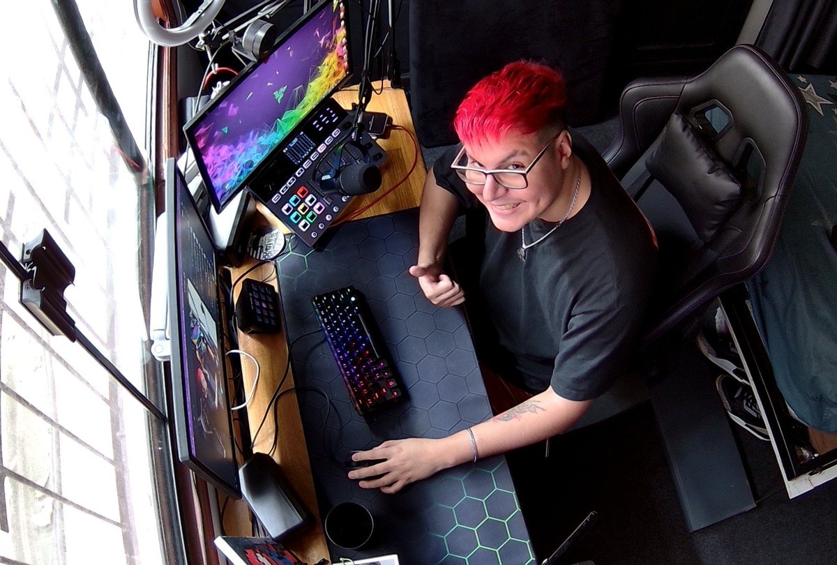 AtomikBol's tweet photo. Opinen del SetUp 🗿 https://t.co/8yk3MseXzo