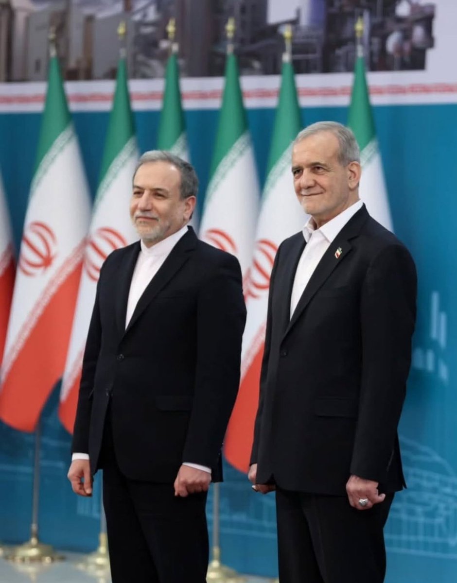 پروردگارا،
توخودمیدانی این مردان،جزعزت وسربلندی ایران نمیخواهند،
بابعضی درگلووچشمانی اشکبارازتومیخواهم،
#برای_ایران در محضرخود و یک وطن چشم انتظار، سربلندشان کن،
الهی آمین یا رب العالمین ❤️🙏🏻

جناب آقای دکتر #عراقچی ،
دعای خیر یک ایران، پشت و پناهتان ✌️💙
<a href="/drpezeshkian/">Masoud Pezeshkian</a> <a href="/araghchi/">Seyed Abbas Araghchi</a>