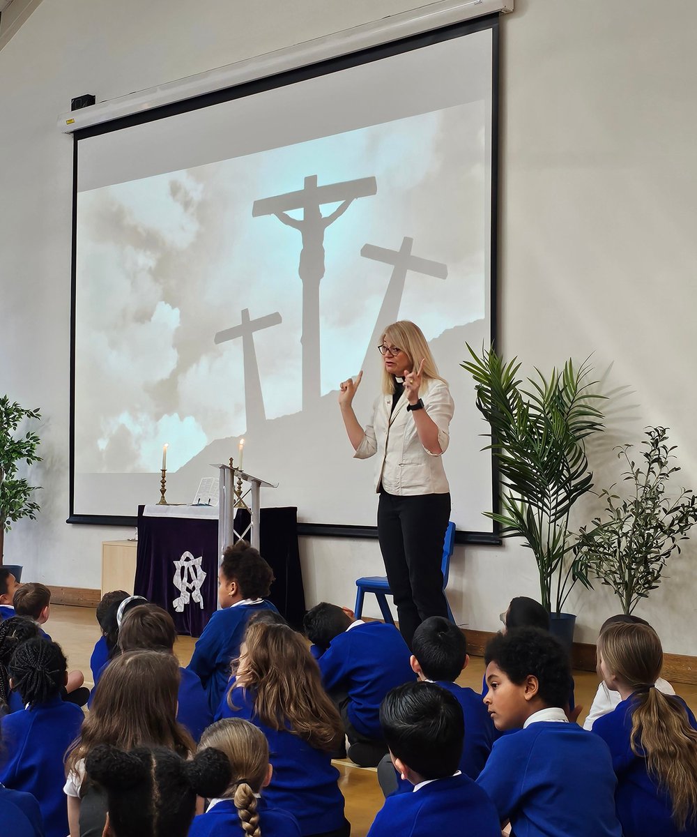 St Leonard's Primary tweet media