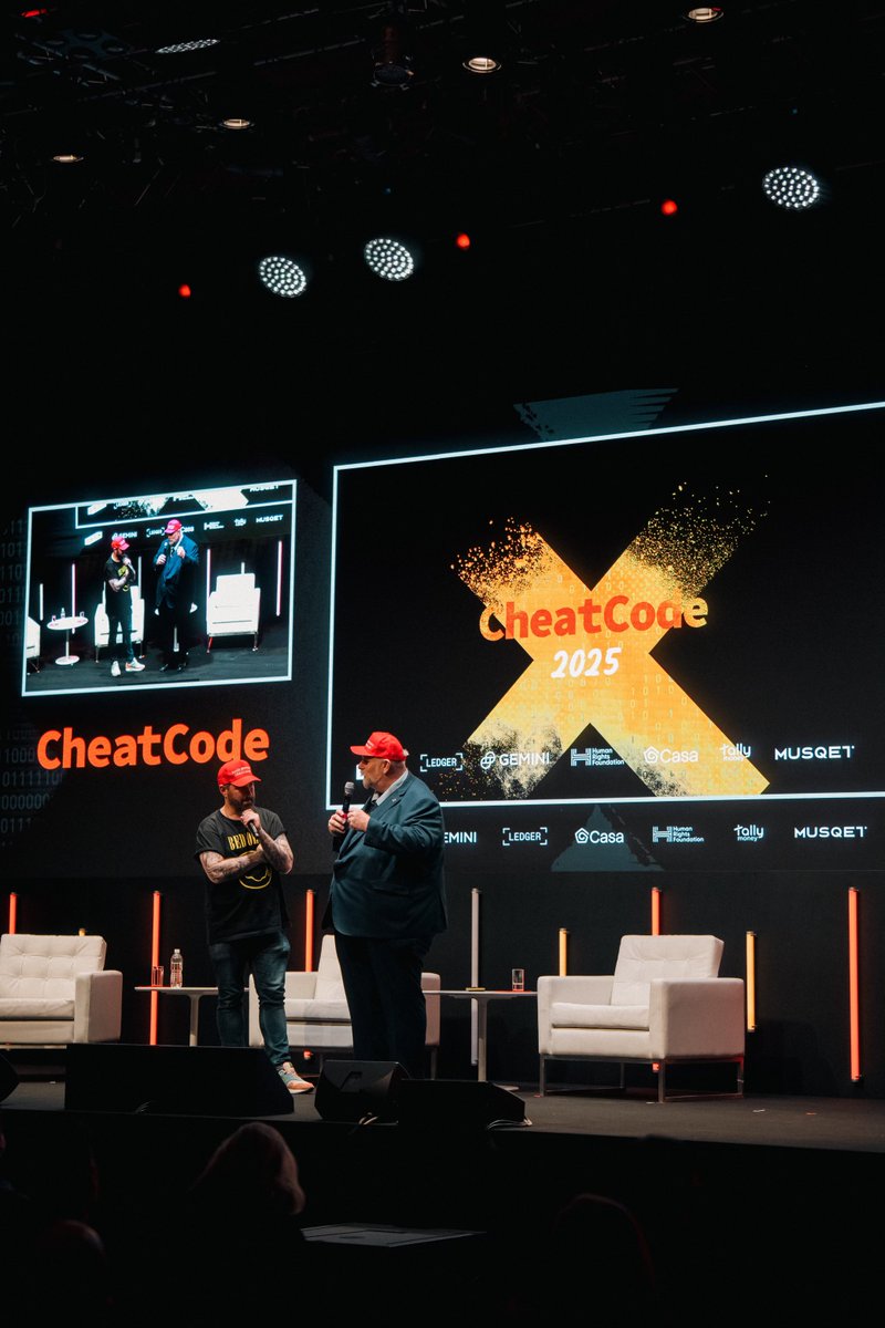 CheatCodeCon's tweet image. Bedford Mayor Tom Wootton joined Peter McCormack on stage to talk about the bright future for Bedford!