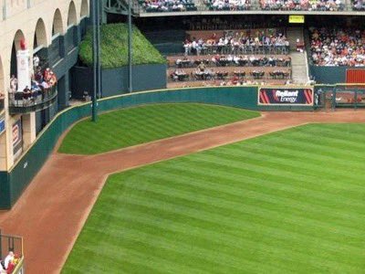 nut_history's tweet photo. Biggest stadium quirk of all time is?  I’ll start: https://t.co/dRpHP7ZjpS