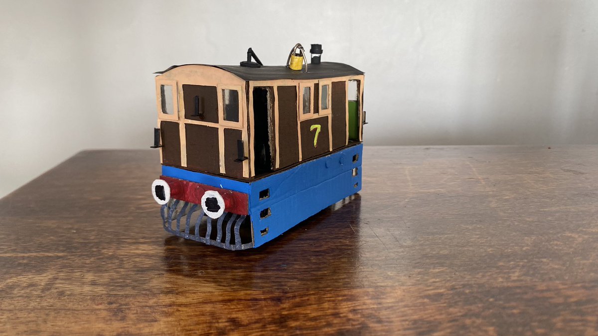 CentralAboy's tweet image. “Oh, Diesel won’t mess with an old engine like me; he thinks I’m really useless!”