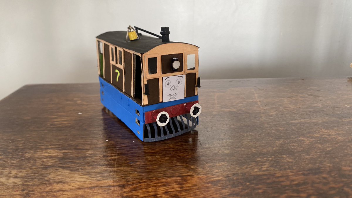 CentralAboy's tweet image. “Oh, Diesel won’t mess with an old engine like me; he thinks I’m really useless!”