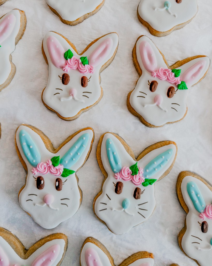 ButterBakedCafe's tweet photo. We're hopping with excitement over these decorated Easter Bunny cookies.⁠
⁠
They're the perfect treat for any Easter egg hunt or gift basket!⁠
⁠
Hop to it to get yours, while quantities last.⁠
⁠
#butterbakedgoods #easter #decoratedcookies #cookiedecorating #bakery https://t.co/co3SpYCSc0