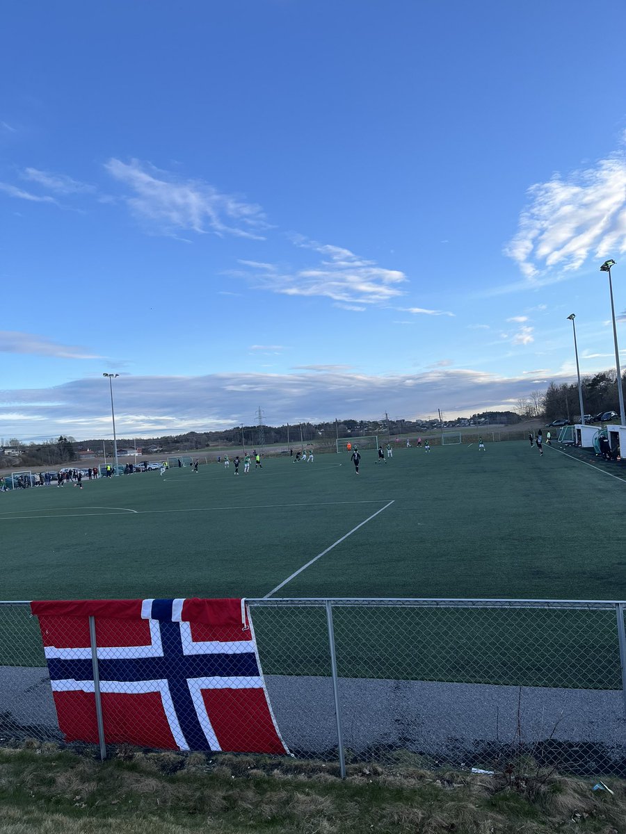 Mathiasvaagan's tweet photo. Selbak (b) kjøørrrrr Sparta IL https://t.co/Yc2xacZvRl